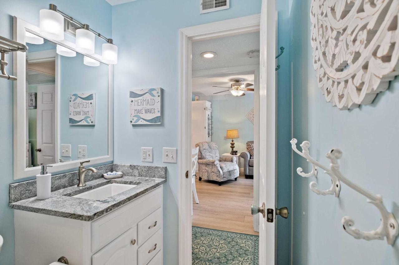 Villa With Prime Location Walk To Beach And Coligny! Hilton Head Island Eksteriør billede
