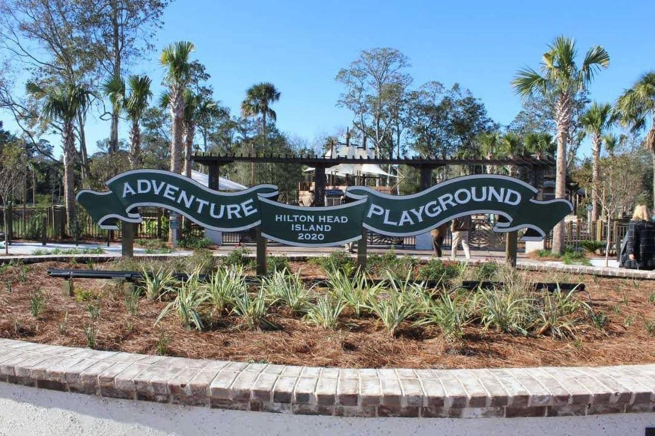 Villa With Prime Location Walk To Beach And Coligny! Hilton Head Island Eksteriør billede